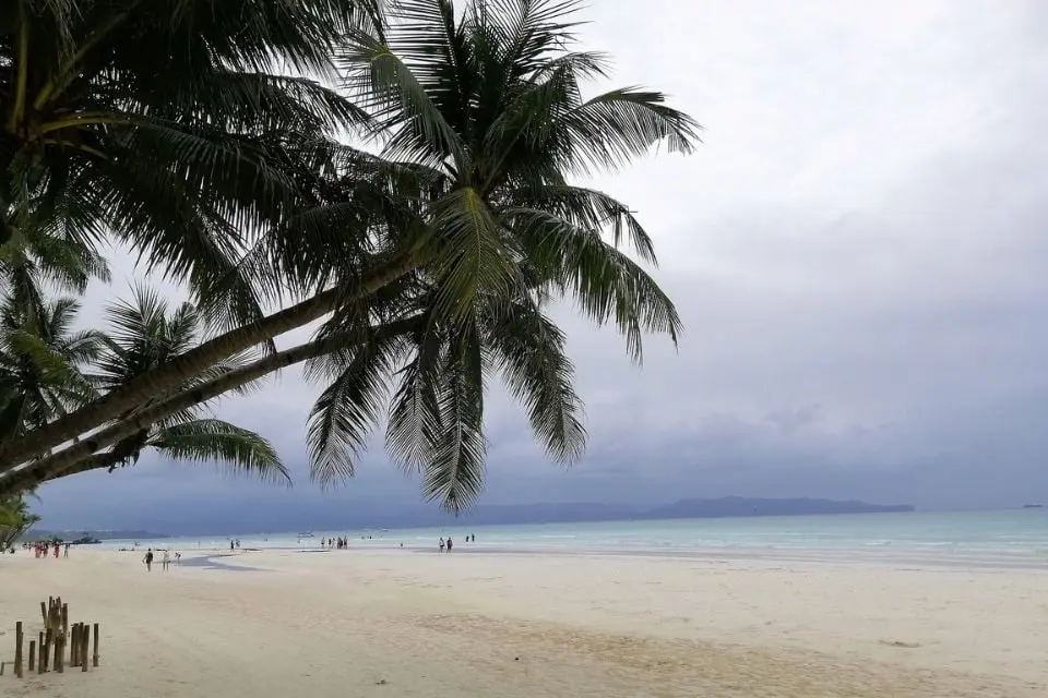 asia-philippines-boracay-beach